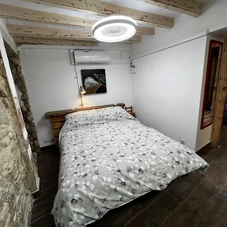 Paella Flat Old Town Appartamento *